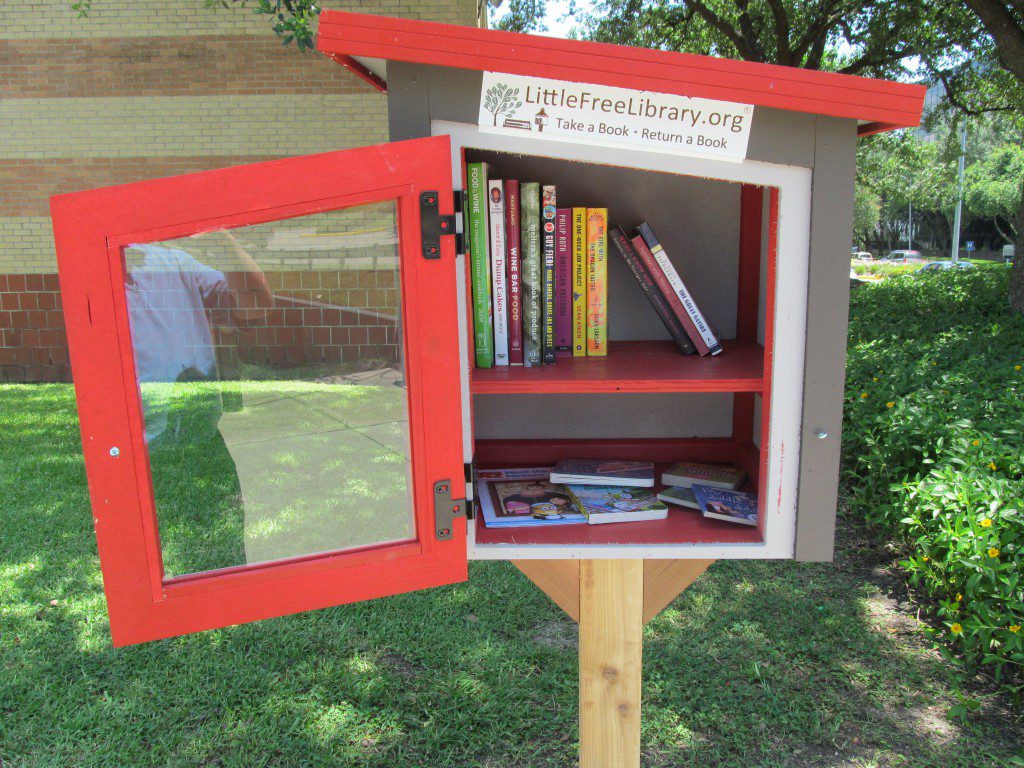 Little-Free-Library-Robinson-Library-1024x768 | WESTCHASE DISTRICT